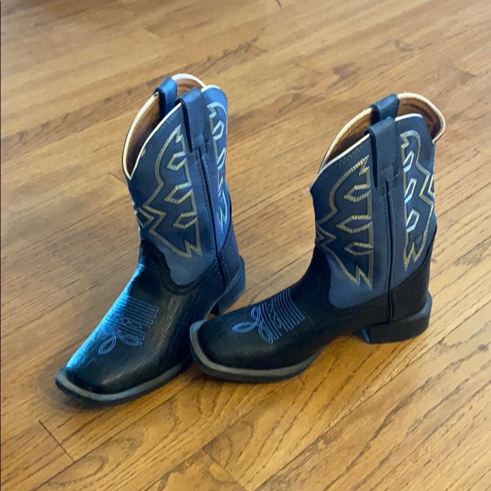 Kids cowboy boots